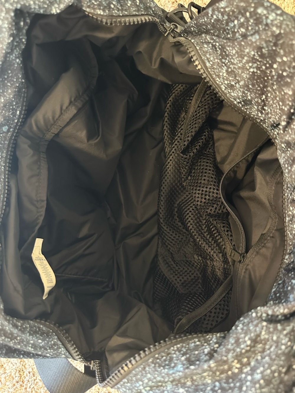 Lululemon Everywhere Duffel *27L
Mineralize Multi - Picture 10 of 10